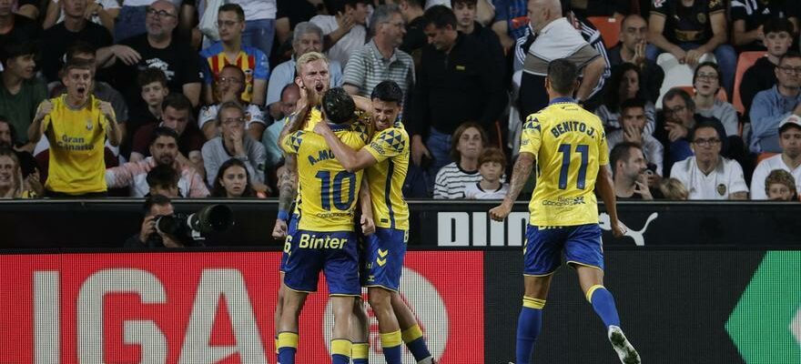 Las Palmas refait surface a Mestalla et coule Valence