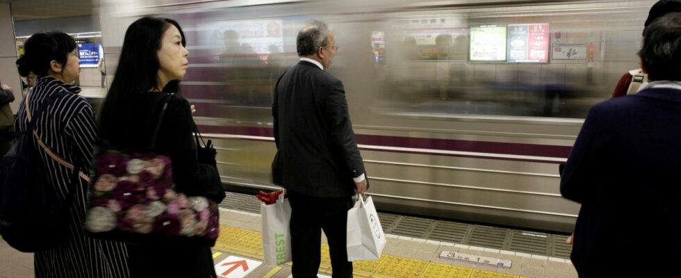 Le Japon celebre le 60e anniversaire de son emblematique train