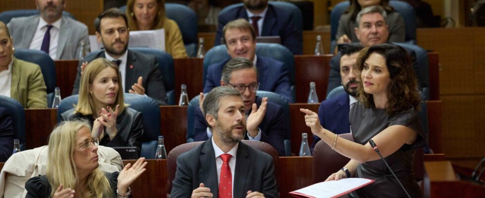 Le PP dAyuso inclut Pedro Sanchez dans sa liste de