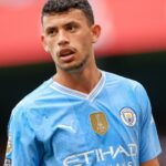 Le joueur de Manchester City Nunes arrete pour avoir vole