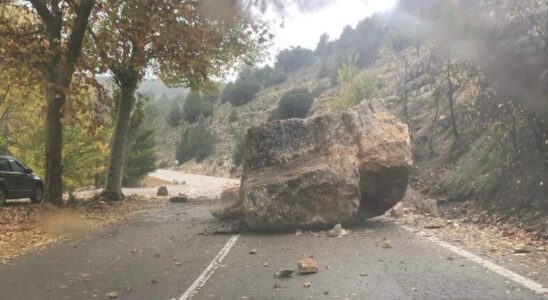 Les pluies a Teruel font tomber un gros rocher au