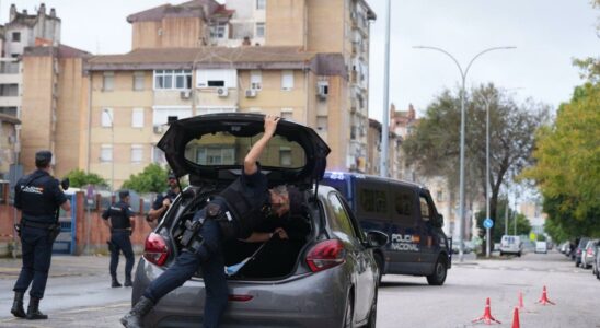 Macro operation policiere dans les Trois Mille Foyers apres la fusillade