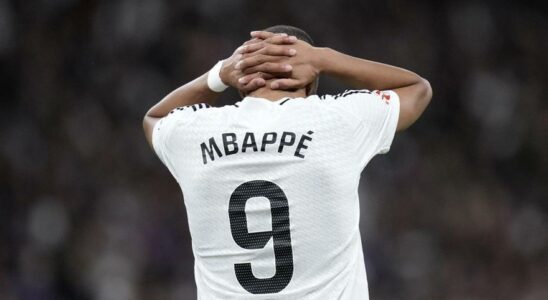 Mbappe tombe dans le piege de Flick et vit un