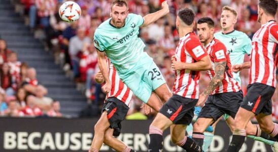 Nico et Agirrezabala battent un grand Slavia