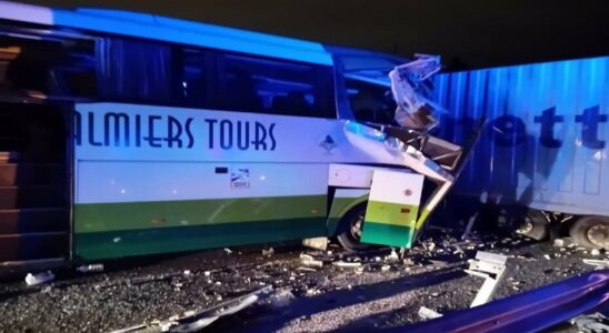 Onze blesses a Grenade apres la collision du bus dans