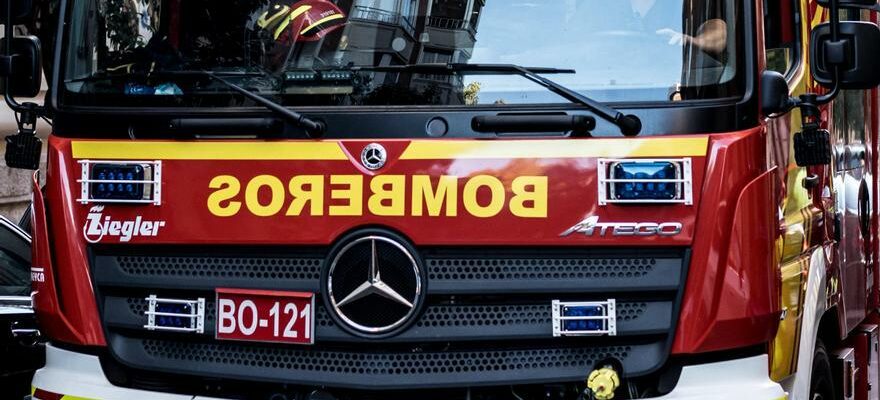 Trois disparus apres une explosion de gaz a Santander qui