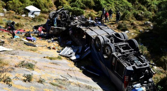 Un accident de bus fait 24 morts et 5 blesses