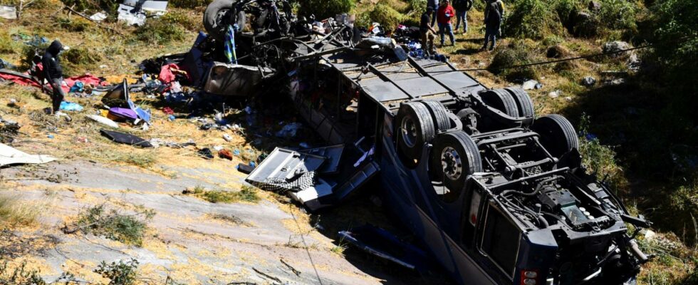 Un accident de bus fait 24 morts et 5 blesses