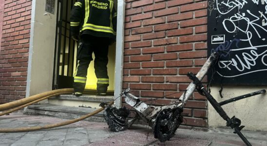 Un scooter electrique provoque un incendie dans une maison a