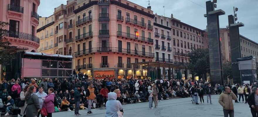 Visite Monumentale Saragosse Le public attend deja le