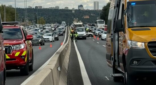 une femme grievement blessee et neuf legerement blessees apres une