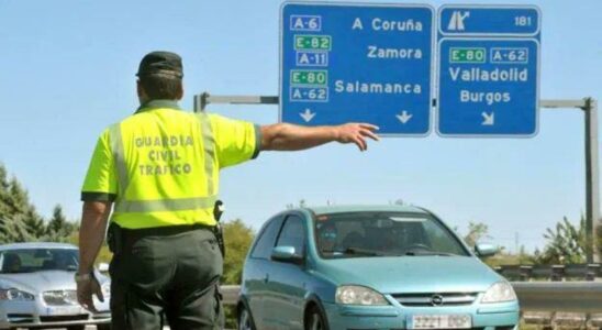 Deux gardes civils battus par les occupants dun vehicule qui