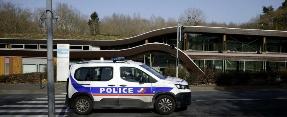 Ils recherchent une femme apres avoir retrouve les corps de