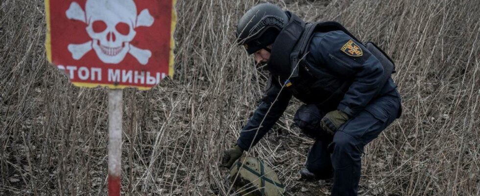 Joe Biden autorise la fourniture de mines antipersonnel a lUkraine