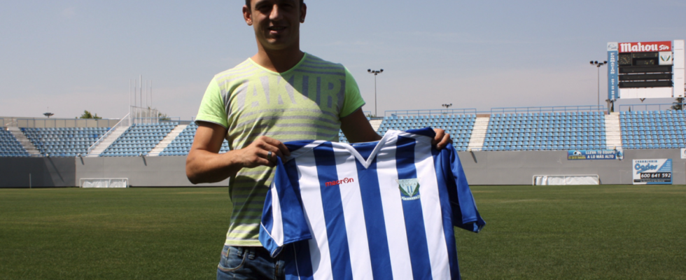 Jonatan Valle ancien footballeur de premiere division du Racing arrete