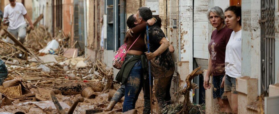 LAemet a lance 36 alertes climatologiques rouges a la pluie