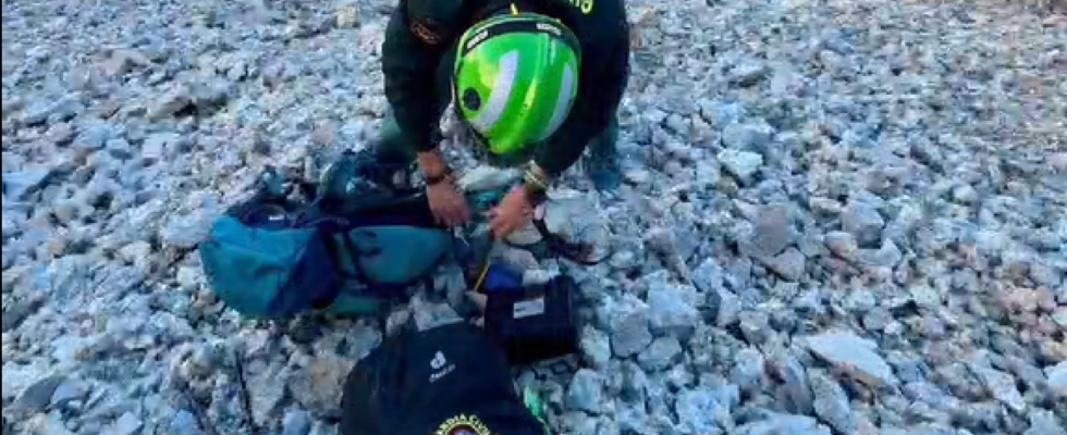 La Garde civile fait exploser une grenade de la guerre