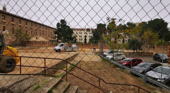 La Police Nationale prepare actuellement le terrain central de Saragosse