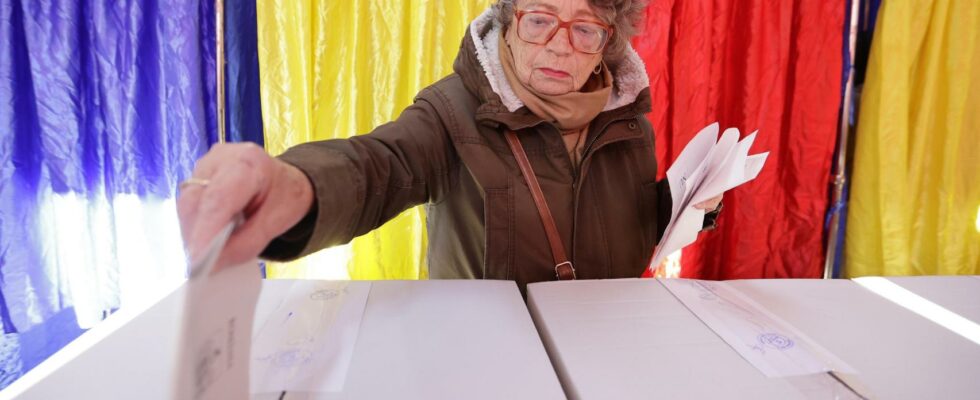 La Roumanie organise des elections legislatives sur fond de soupcons