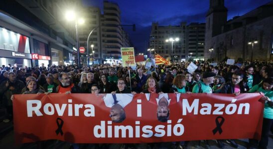 La communaute educative et les familles reclament la demission de