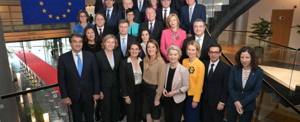 La nouvelle equipe de Von der Leyen survit