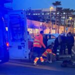 Le conducteur dun scooter entre en collision avec une camionnette