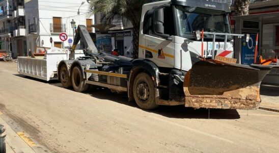 Le nettoyage et le deblayage des debris avancent dans les