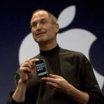 Le patron de la television russe compare Steve Jobs a