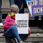 Le regime de Maduro libere deux Espagnols et une centaine