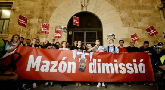 Les responsables nationaux du PP voient Mazon accule et exigent