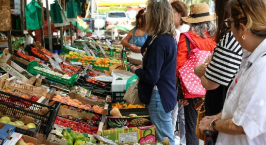 Linflation atteint 18 en octobre mais les prix des produits