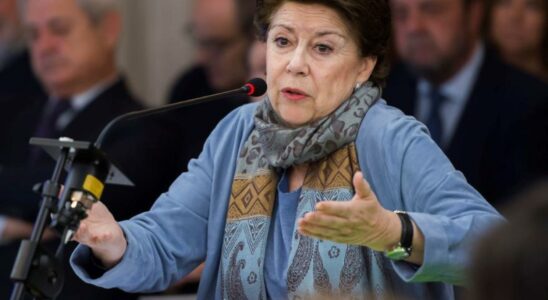 Prix ​​controverse du gouvernement a lancienne ministre Magdalena Alvarez toujours