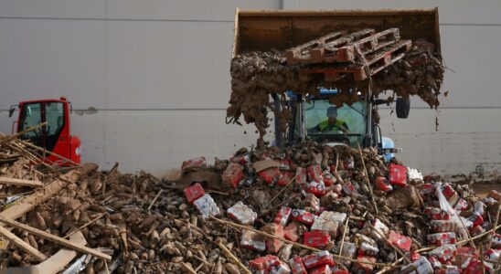 Quart de Poblet commence a reconstruire sa zone industrielle pour