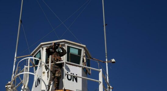 Quatre soldats de la paix italiens blesses dans le sud