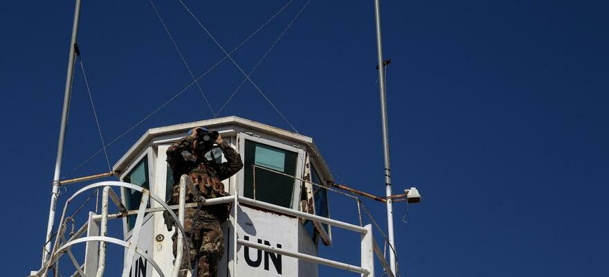 Quatre soldats de la paix italiens blesses dans le sud