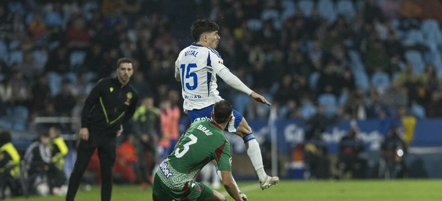 Real Saragosse Bernardo Vital a vu le cinquieme jaune