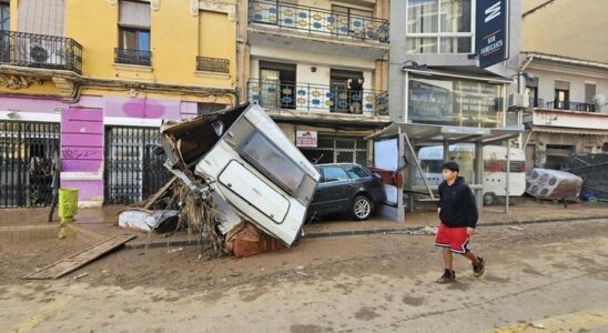 Une femme est sauvee vivante apres trois jours coincee dans