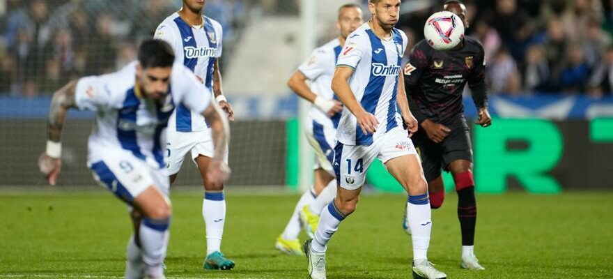 Une grave erreur dAgoume condamne Seville et relance Leganes