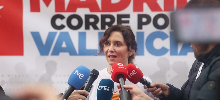 Ayuso qualifie le Congres du PSOE de honte