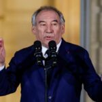 Bayrou commence son chemin ardu en France avec