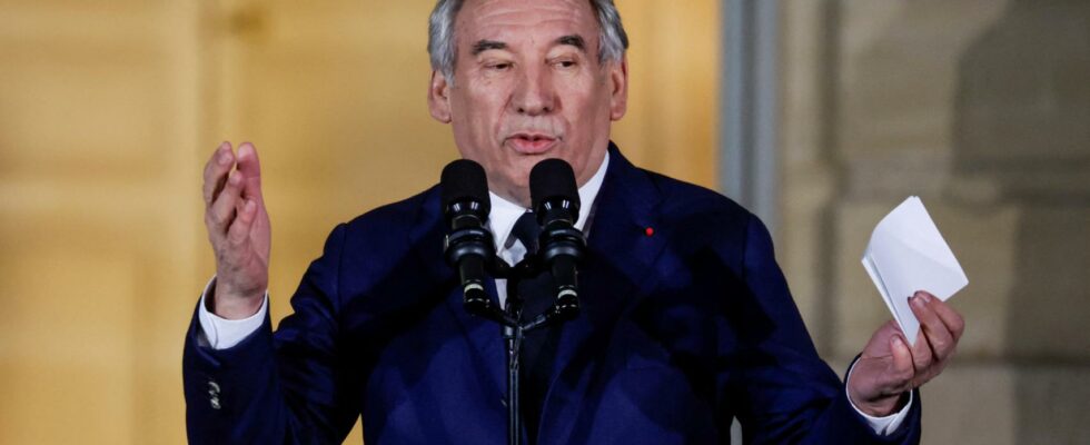 Bayrou commence son chemin ardu en France avec