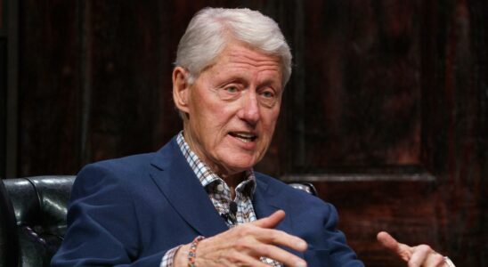 Bill Clinton ancien president des Etats Unis admis dans un hopital