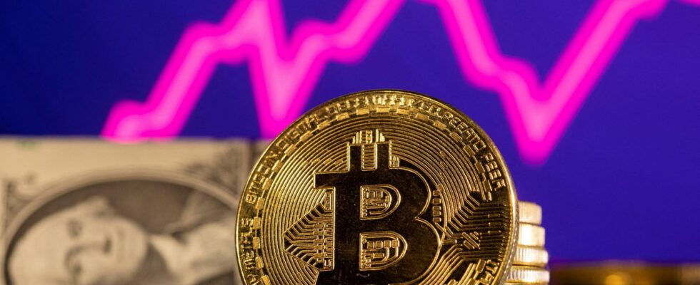 Bitcoin entre dans lhistoire en depassant les 100 000