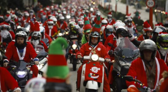 Des milliers de Papanoeles a moto ont parcouru les rues