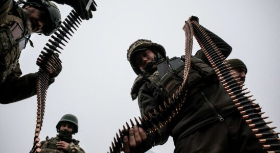 LUkraine resiste a labaissement de lage de la conscription a