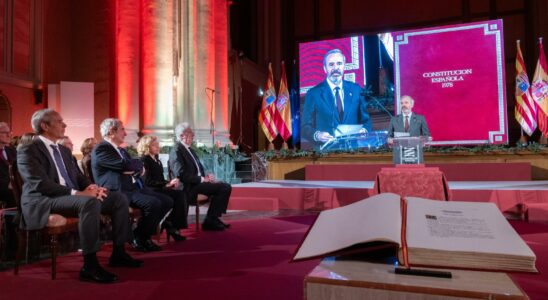 La loi damnistie est une recompense pour une bande de