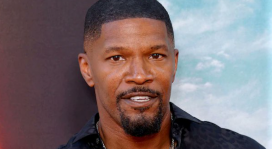 Lacteur americain Jamie Foxx frappe au visage avec une bouteille