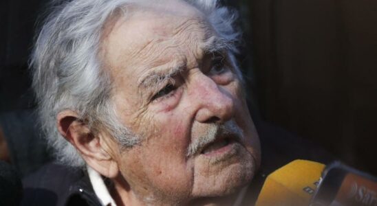 Lancien president uruguayen Jose Mujica subit avec succes une intervention