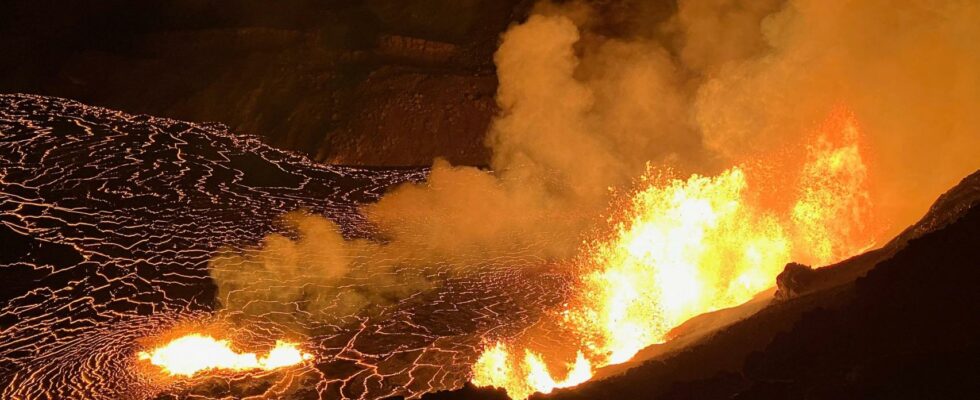 Le volcan Kilauea entre en eruption a Hawai avec des