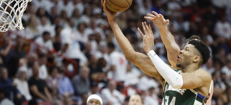 Les Bucks remportent la Coupe NBA a Las Vegas